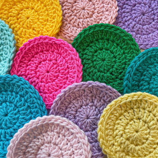 Mega Ball 400 g (14.1 oz) - We Love Yarn
5
