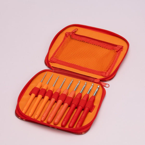 Easy Touch Crochet Hook Set - Berry - 9 sizes - Hobbii
2