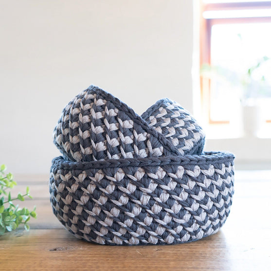 Oblique Lines Stripes - Baskets
3