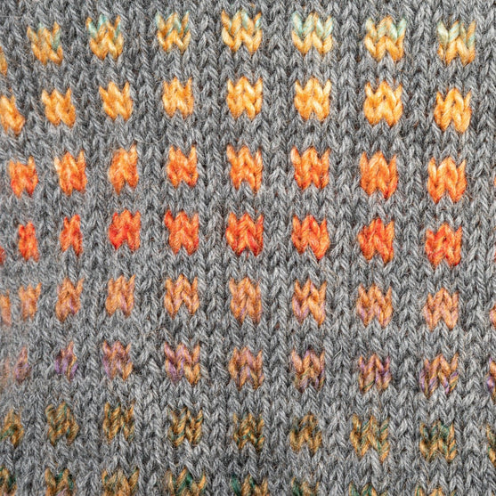 Pi - Sweater with dots
7