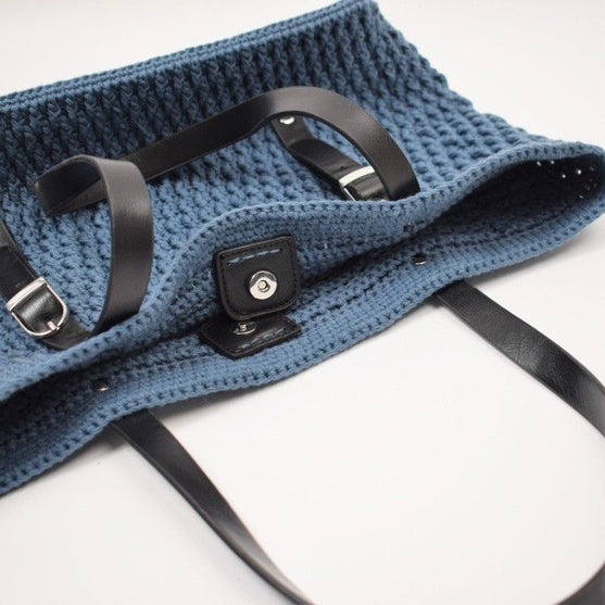 Ripple Purse
3