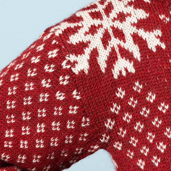 Scarlet - Sweater
7