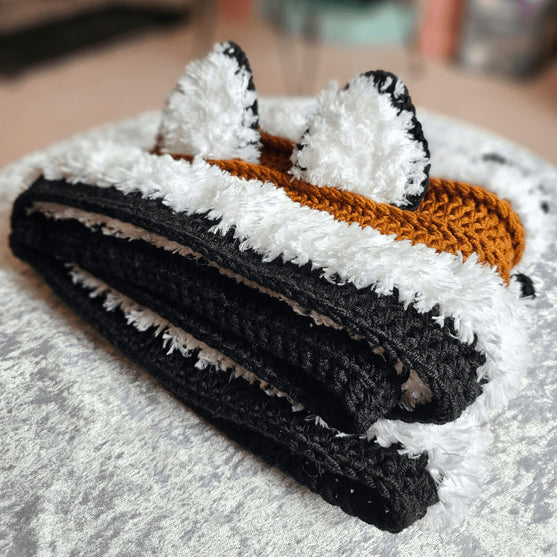 WereFox - Scarf and Hand Warmers
2