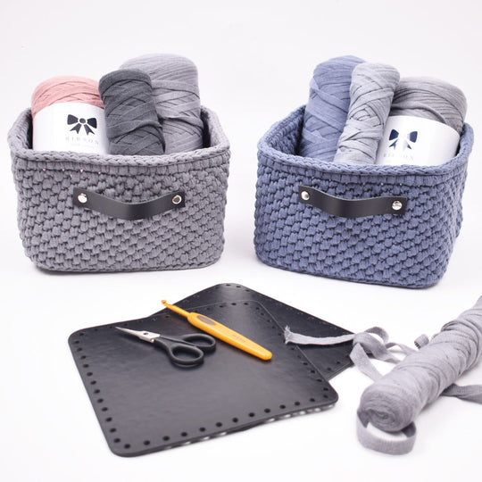 Storage basket with leather bottom - square - big