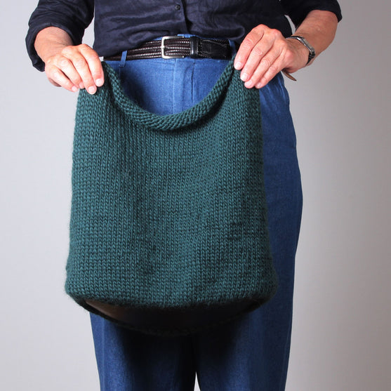 

Felted Bag (Solid Base)
4