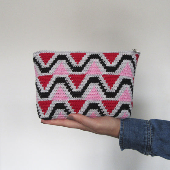 

Ava - Cosmetic Pouch
2
