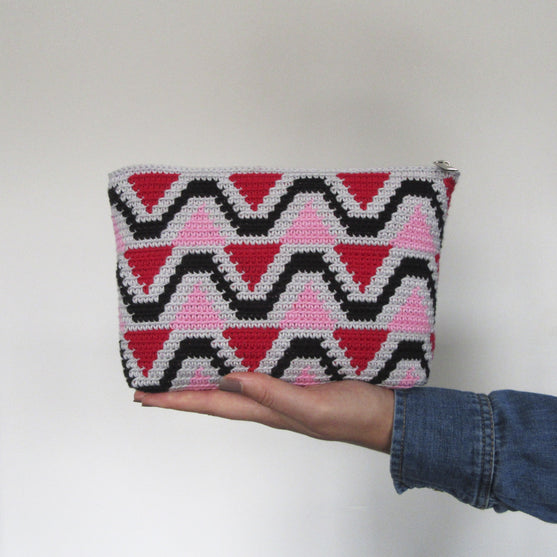 

Ava - Cosmetic Pouch
2