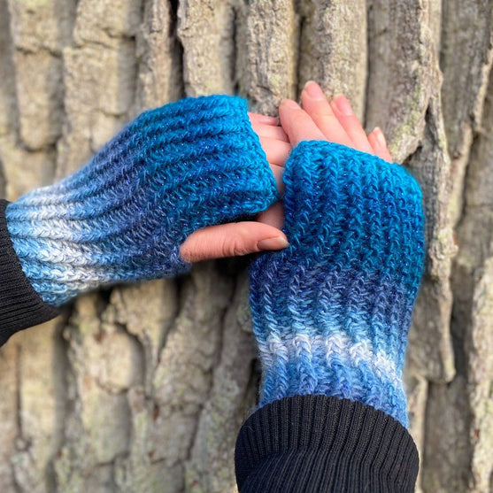 

Havskum - Wrist Warmers
1