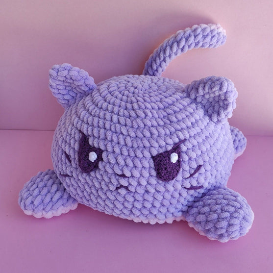 

Moody -  Reversible Cat
3