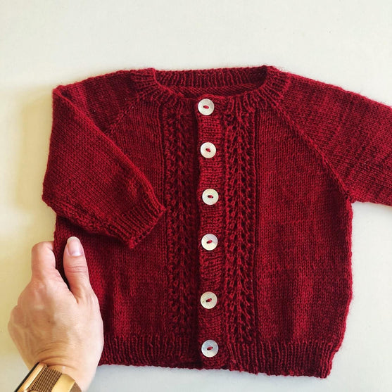 

Guldregn - Cardigan Mini
1