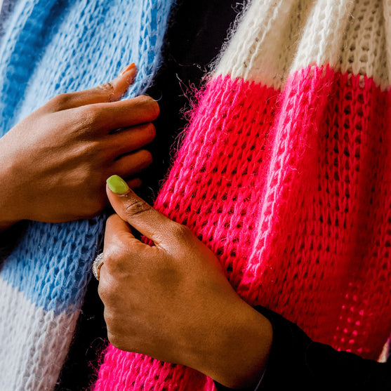 

Bestie - Scarf
6