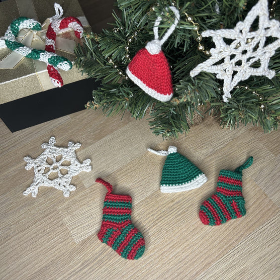 

Christmas Hat - Ornament
4