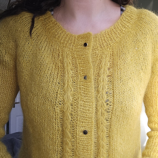 

Feather - Cardigan
4