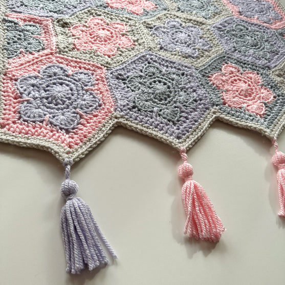 

Cozy Hexi Flower - Blanket
2