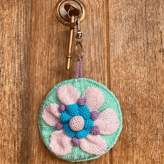 

Bloom - Keyring
1
