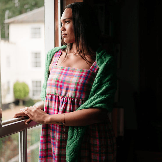 

Hiedra Shawl - Wrap with Leaf Motif
6