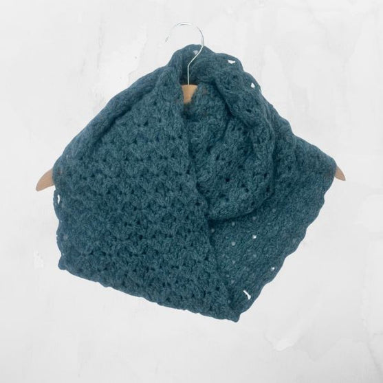 

Amelia - Cowl
1
