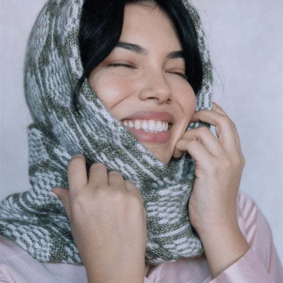 

Biophilia - Colourwork Cowl
5