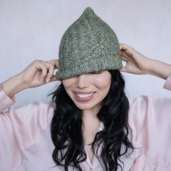

Gumnut - Cabled Hat
1