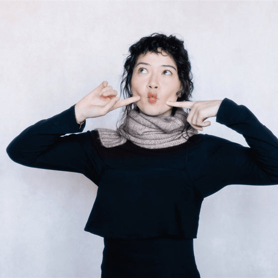 

Isley - Openwork Cable Scarf
3