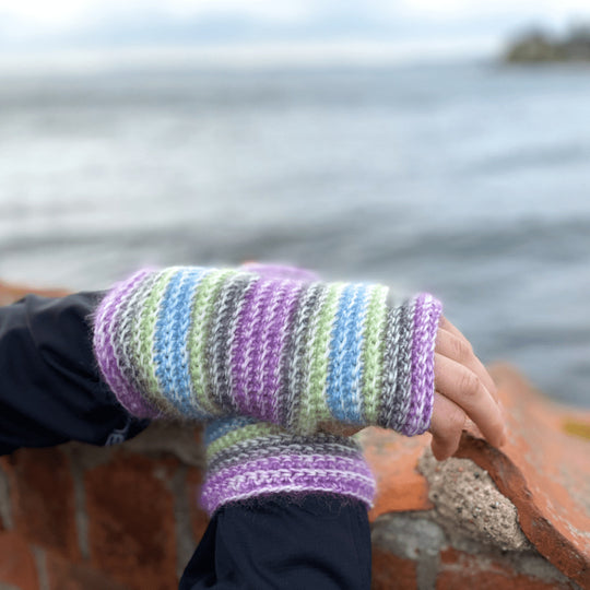 Crayons - Wrist warmers