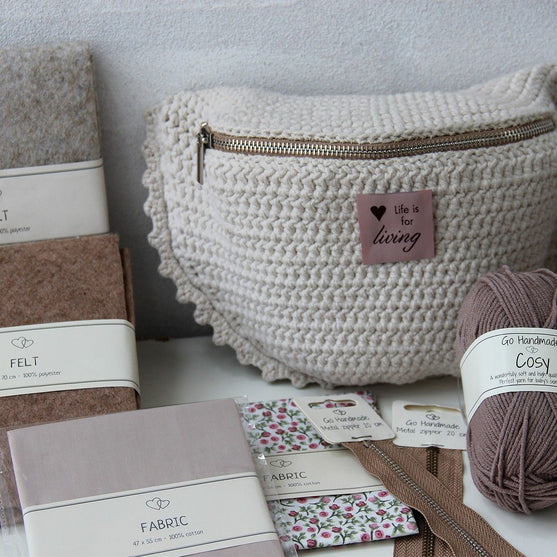 

Crossbody/Belt Bag
4