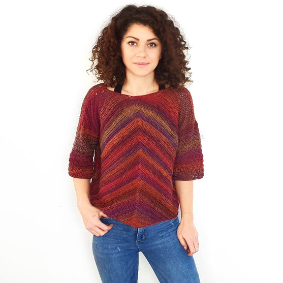 

Arrow - Cropped Sweater
5