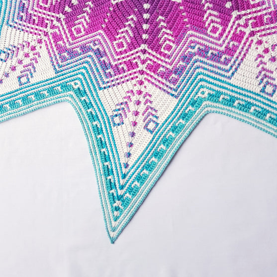 

Peacock Delight - Small Blanket
4