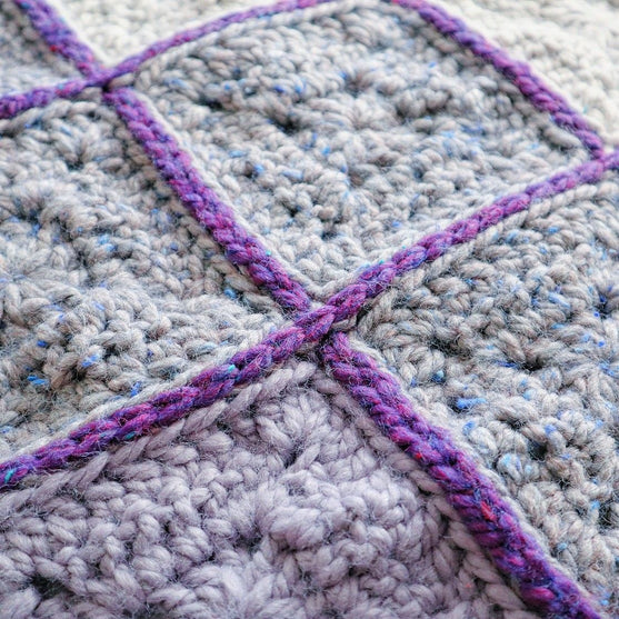 

Brilaine - Blanket
3