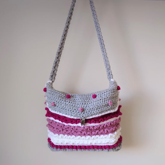 

Love Fest - Shoulder Bag
2