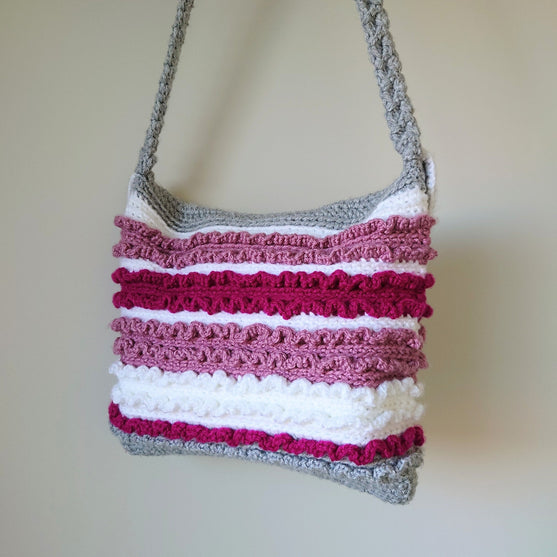 

Love Fest - Shoulder Bag
4