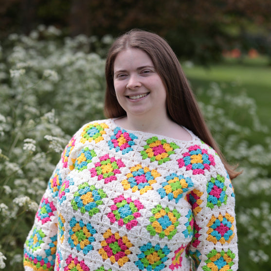 

Flower Garden - Sweater
3