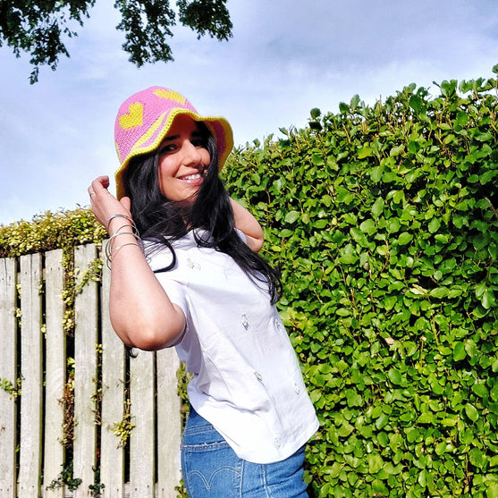 

Daydreaming - Bucket Hat
4