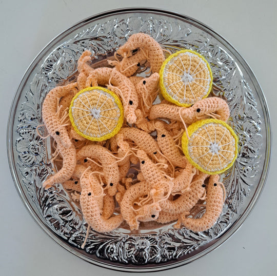 Shrimps and lemons