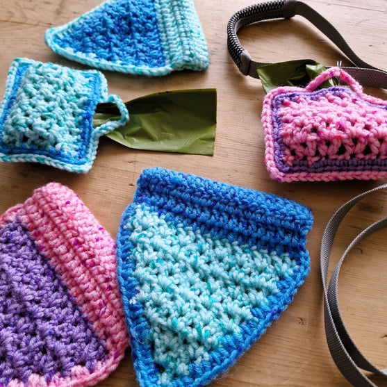 

Alfie - Bandana & Matching Poop Bag Holder
2