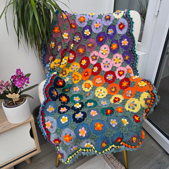 Macaroon Blossom - Blanket