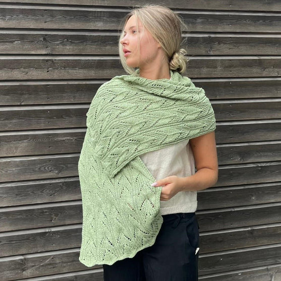 

Nellie - Shawl
1
