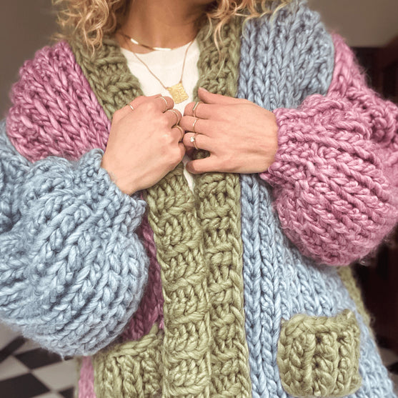 

Eira - Cardigan
1