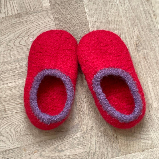 

Uldfutter - Felted children’s slippers
3