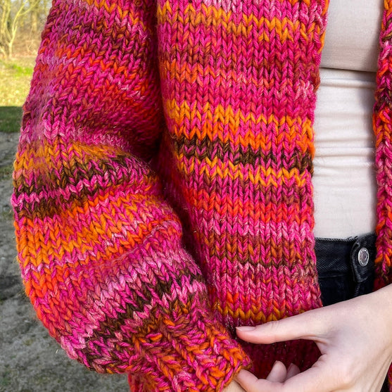 

Ultra Easy Basic Cardigan
3