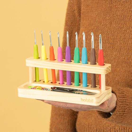 

Crochet Hook Stand - Hobbii
3