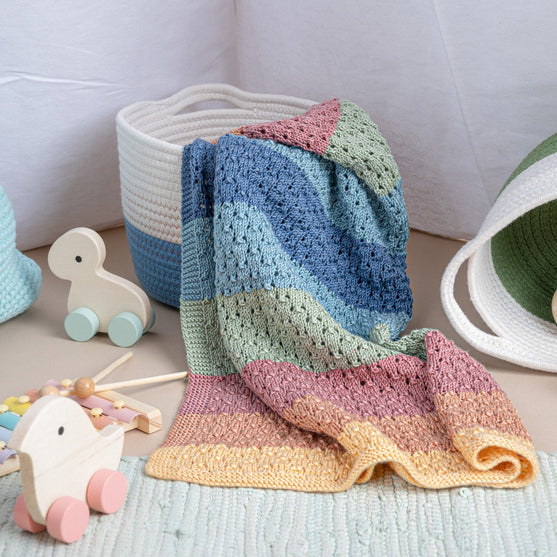 

Åkande - Baby blanket
1