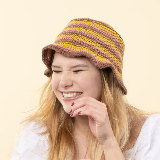 

Sopka - Bucket hat with brim
2