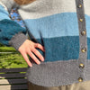 

Brede Striber - Short Cardigan
6