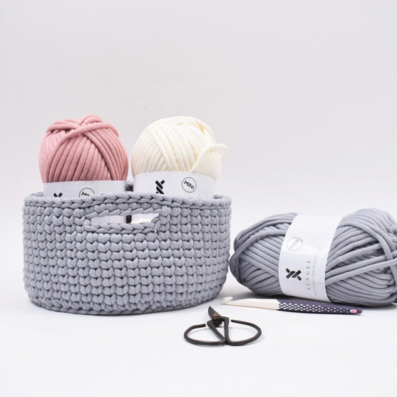 

Bungee Basket with Handles - Big
1