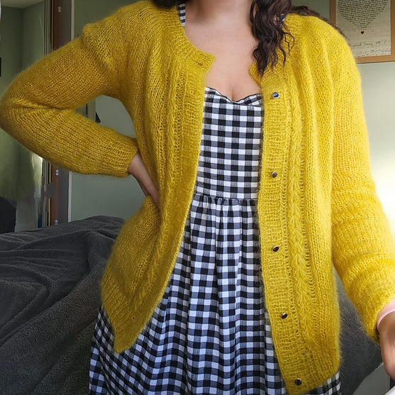 

Feather - Cardigan
2
