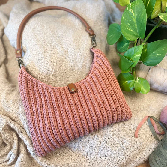 

Amelia - Handbag
1