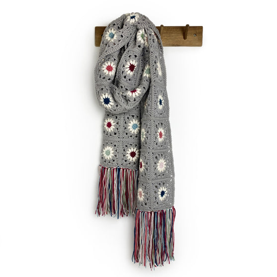 

Dahlia - Scarf
5