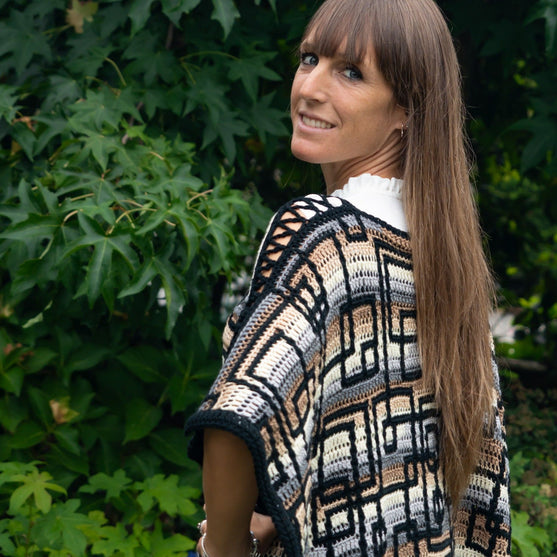 

Linked Symmetry - Poncho
3