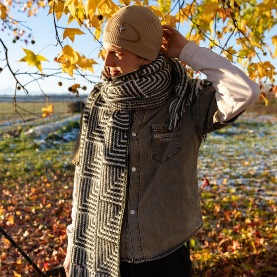 

Spellbound - Scarf
12